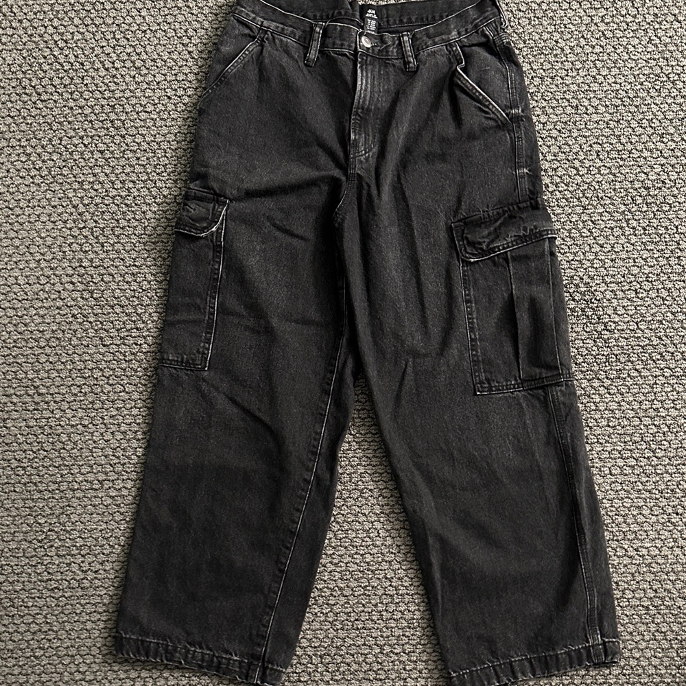H&M Charcoal Cargo Pants for Men